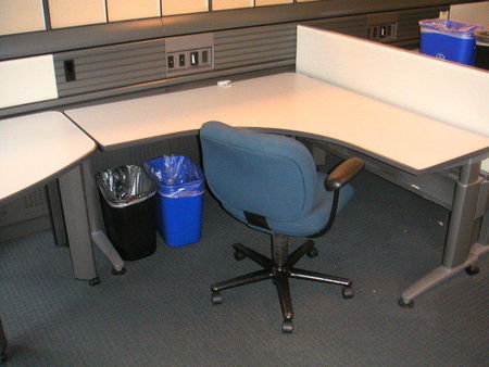 W616 - Knoll Currents Workstations