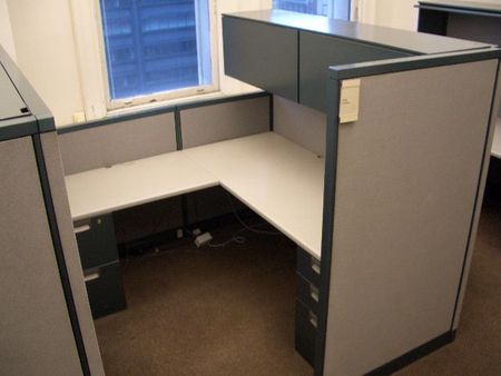 W675 - Steelcase Avenir Cubicles