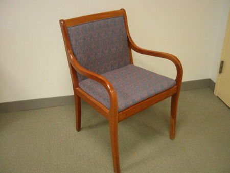 C690 - Wood Framed Side Seating