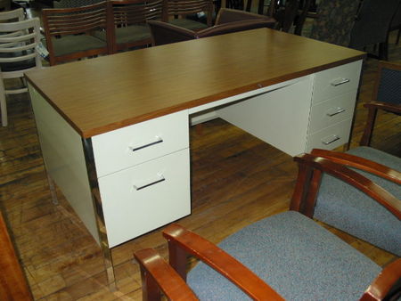 Steel case desk discount
