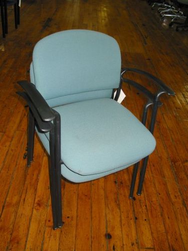 C711 - Curtis Side Seating