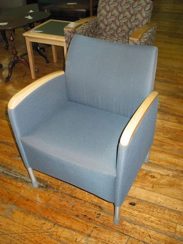 C735 - Gunlocke Seating