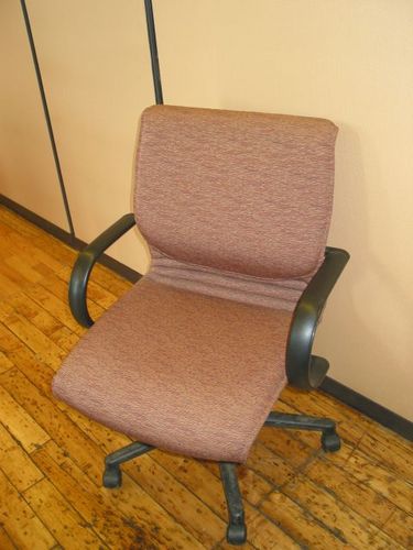 C094 - Haworth Comforto Conference Seating
