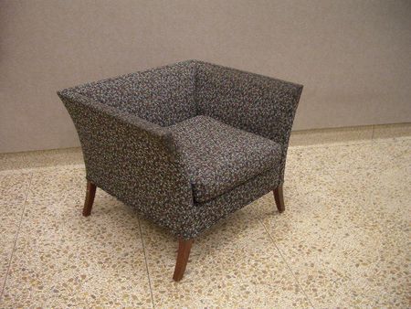 R764 - Reception Seating
