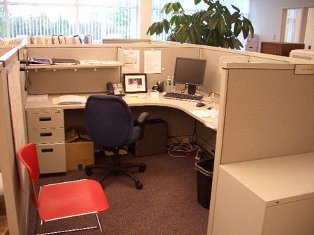 W772 - 7x7 AIS Workstations