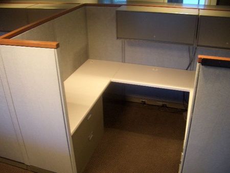 W818 - Steelcase Avenir Cubicles