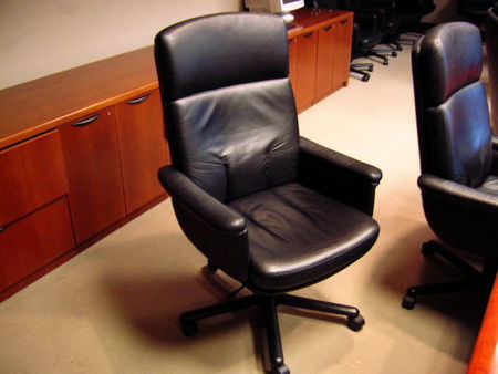 C852 - Leather Executive Office Chairs