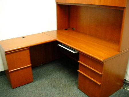 D854 - Knoll L-Shape Office Desks