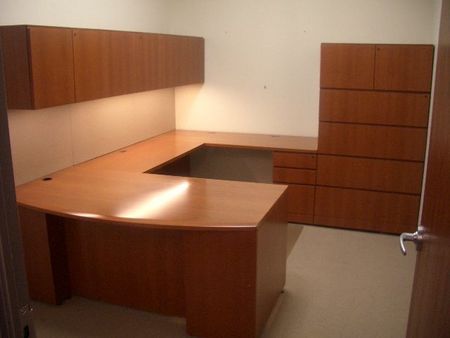 D924 - Knoll U-Shape Desk Sets