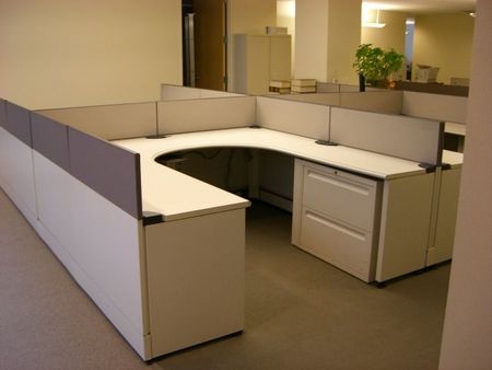 W946 - Steelcase Context Used Workstations