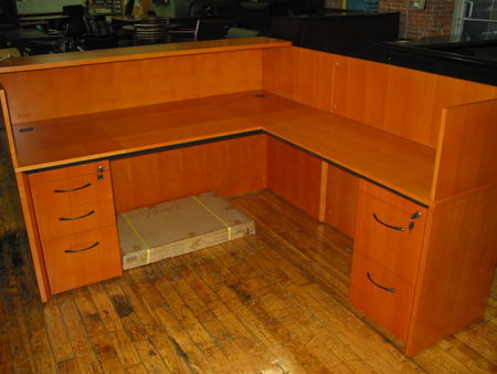 R954 - Corsica Reception Desk