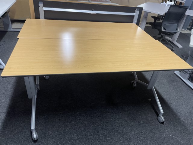 TT12046 - Flip- Top Training Tables