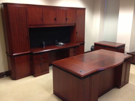 D3339 - Executive Office Suite