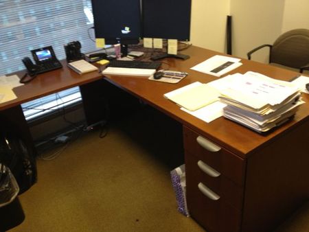 D3493 - Geiger Desk Set