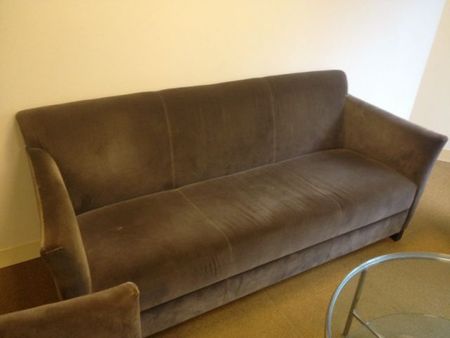 R3478 - Geiger Couch