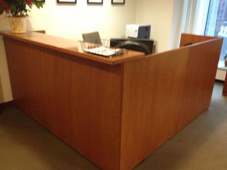 R3499 - L-Shape Reception Desk