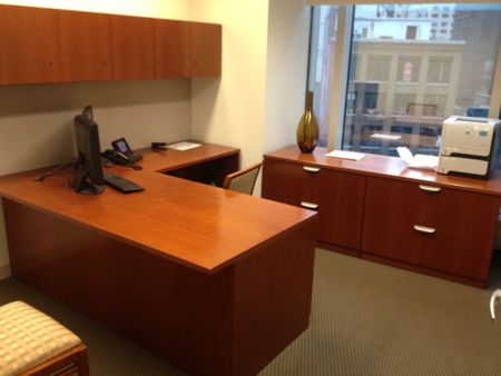 D3491 - Geiger Desk Sets