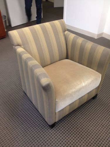 R3480 - Bernhardt Reception Seating
