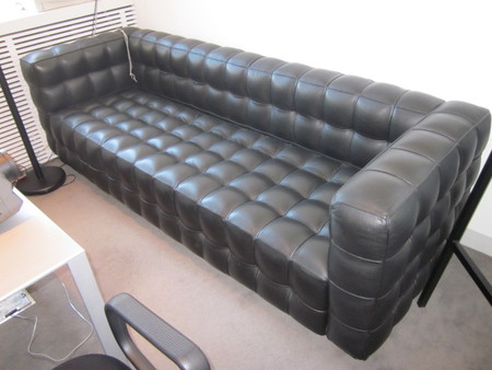 R2902 - Executive Leather Couches