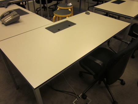 T2925L - Training Tables