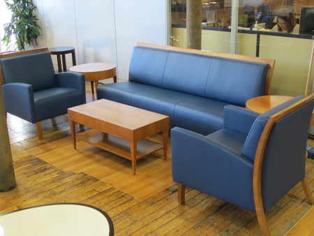 R3845C - Leather Reception Set