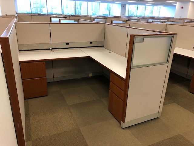 W6134 - Knoll Reff Workstations