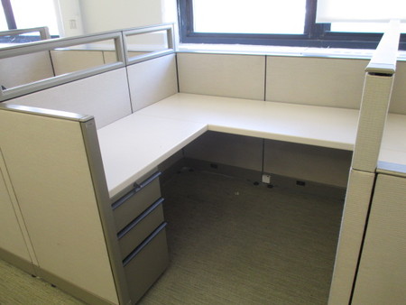 W3433 - Knoll Morrison Workstations