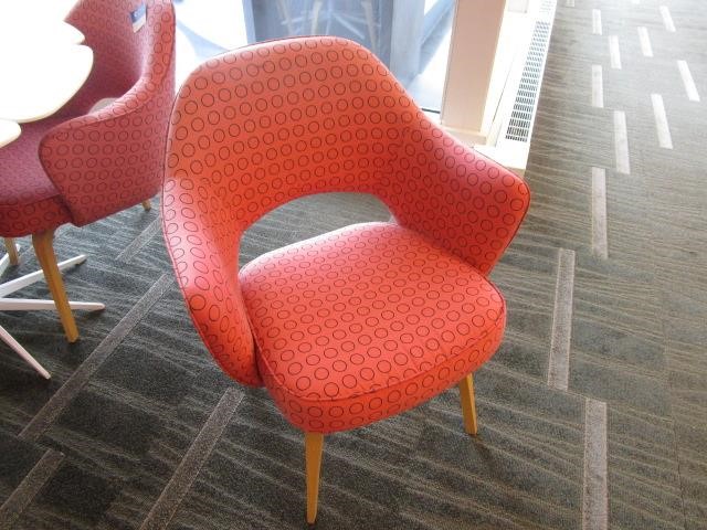 C61541 - Knoll Saarinen Chairs