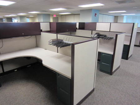 W3134 - Steelcase Workstations