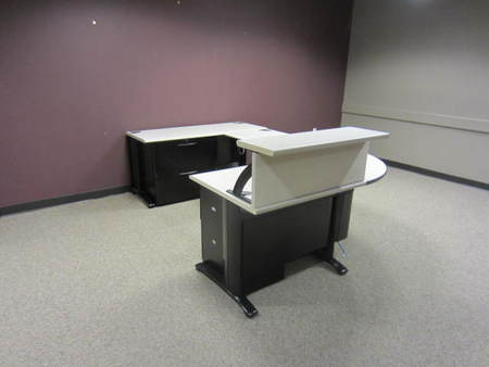 R3294 - Steelcase Context Reception Desk