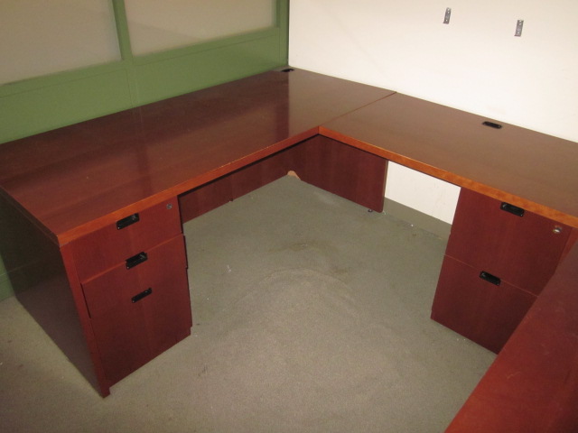 D12047C - Steelcase Elective Elements Desk Sets