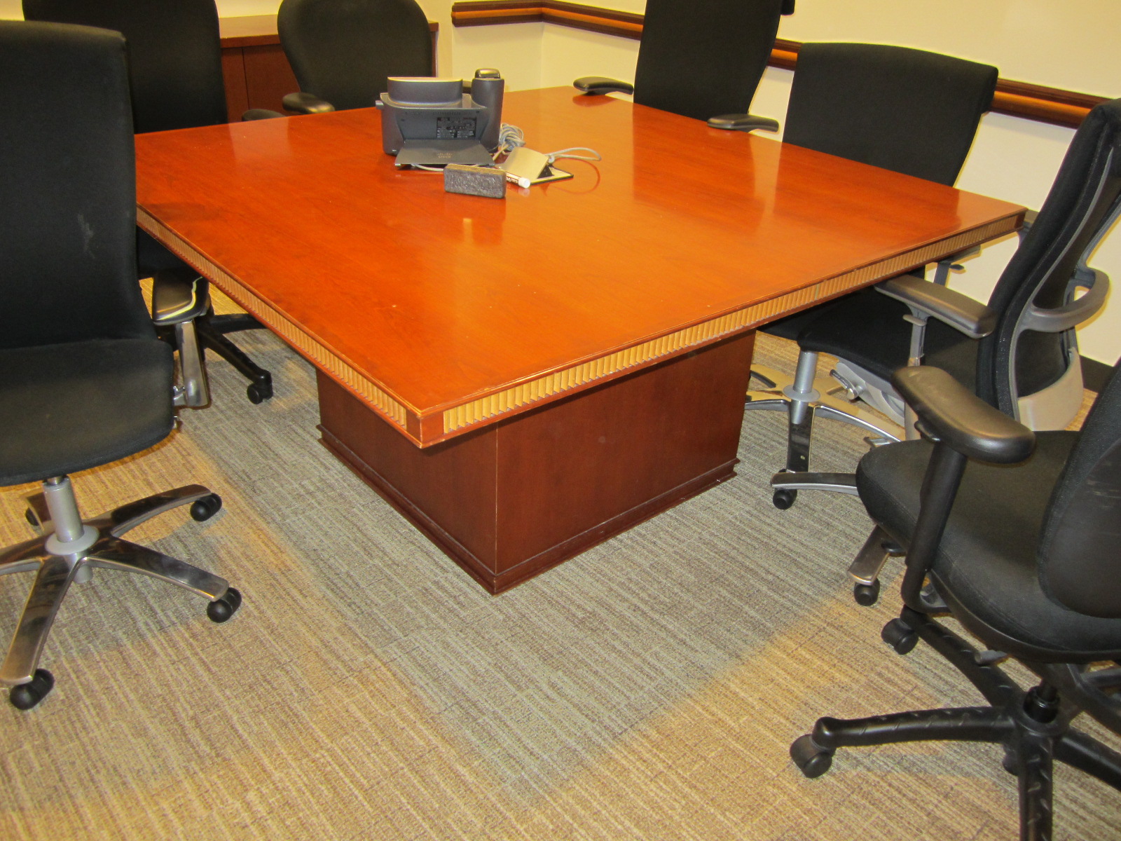 T12152 - 5' Square Meeting Table
