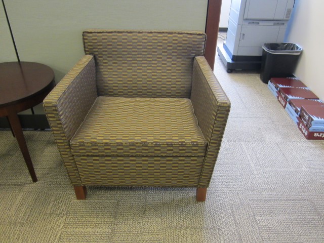 R6211 - Knoll Club Chairs