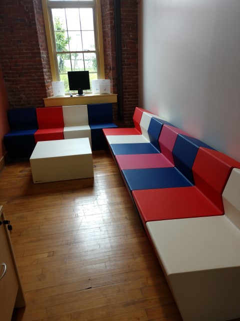R6153C - Sixinch Foam Chairs