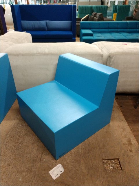 CD6152 - Sixinch Seating