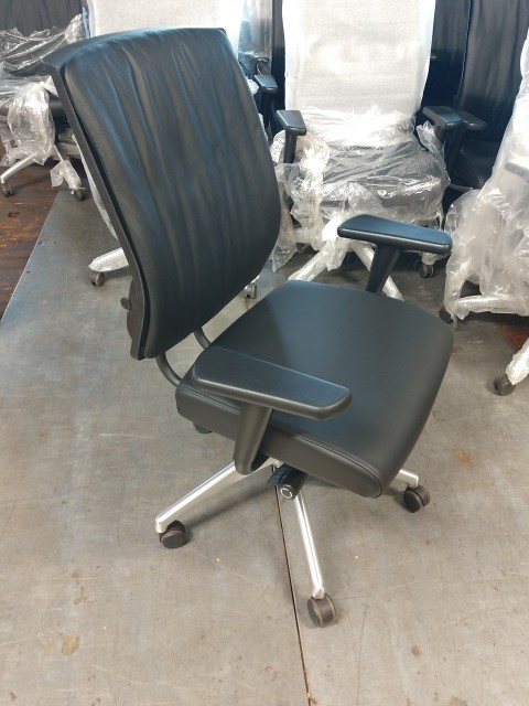 C61327C - Sit-On-It Focus Highback Leather Chair