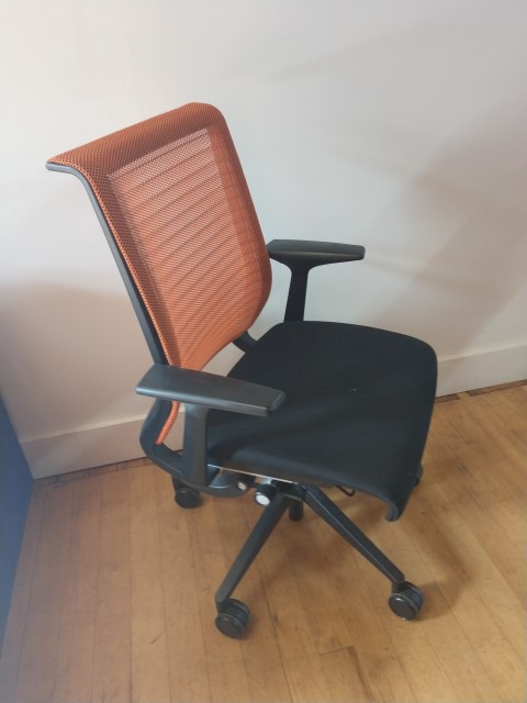C61359 - Steelcase Think Chair