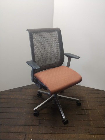 C61415C - Steelcase Think Chairs