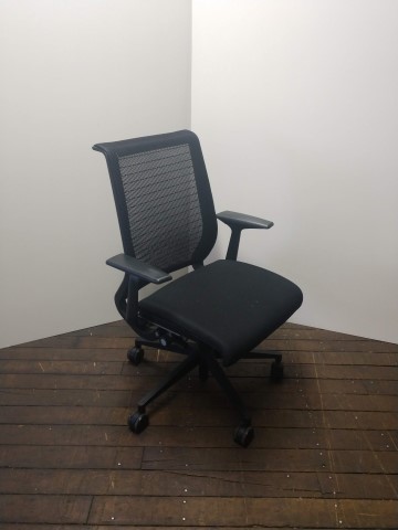 C61405C - Steelcase Think Chairs