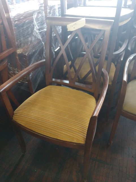 C61480 - Traditional Style Side Chairs