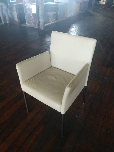R6209 - Brayton Club Chairs