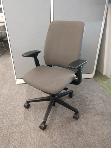 C61504 - Steelcase Amia Chairs