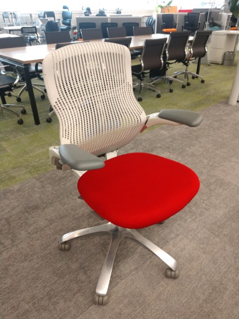 C61560 - Knoll Generation Office Chairs