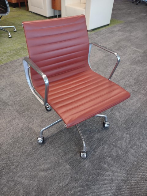C61566 - Herman Miller Eames Chairs