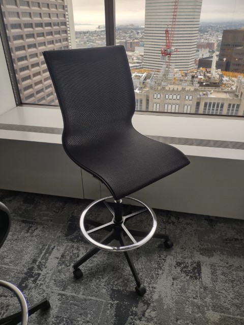 CD6058 - Mesh Stools