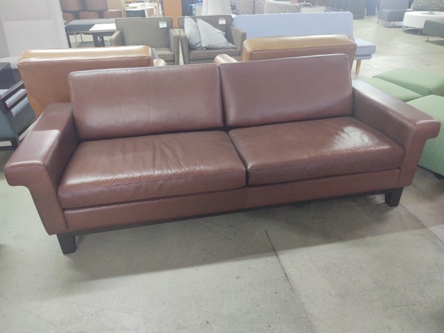 R6409 - American Leather Sofa