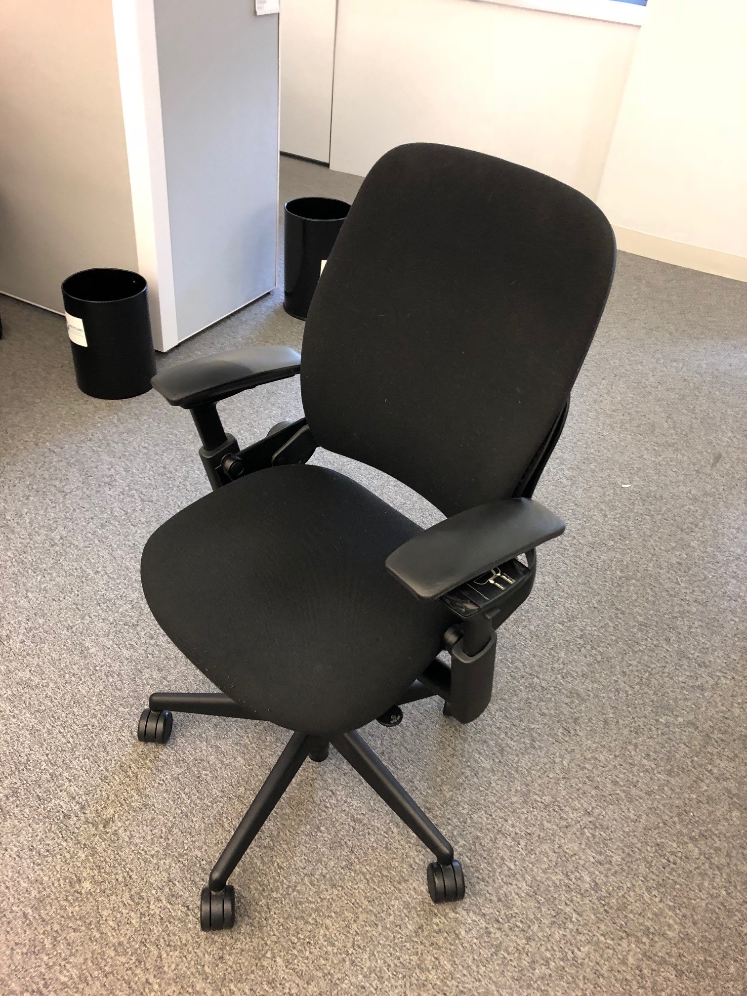 C61365 - Steelcase Leap Chairs