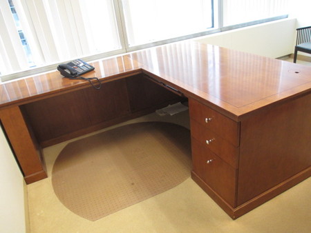 D3663 - Baker Desk Sets