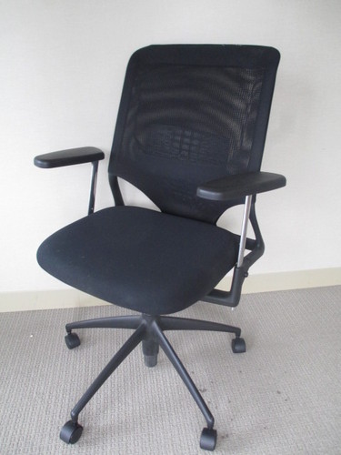 C3613 - Vitra Desk Chairs