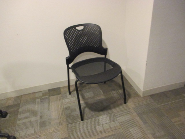 C61225C - Herman Miller Stack Chairs